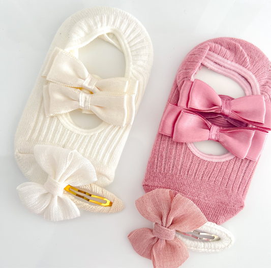 Baby Girl Gift Box - Satin Bow Socks & Hair Clips
